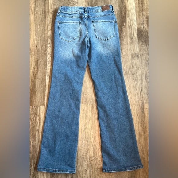 Women's Tahari Maeve Fit Solution Mini Boot Jeans - Picture 4 of 4